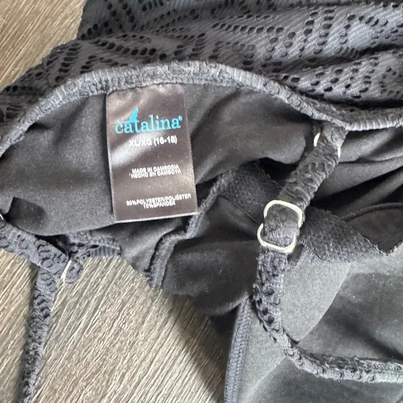 Black Catalina Black Lace-Texture One-Piece Swimsuit. Adjustable straps sz XL - Picture 4 of 4
